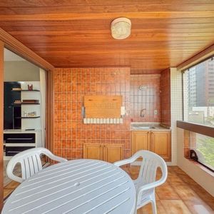 Apartamento com 107m², 3 dormitórios, 1 suíte, 1 vaga no Antares em Torres para Comprar