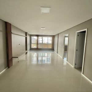 Apartamento com 62m², 2 dormitórios, 1 vaga no Lumiere em Torres para Comprar