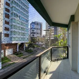 Apartamento com 52m², 1 dormitório, 1 vaga no San Remo em Torres para Comprar