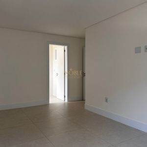 Apartamento com 130m², 3 dormitórios, 1 suíte, 2 vagas no Monterrey em Torres para Comprar