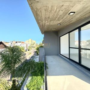 Apartamento com 99m², 2 dormitórios, 2 suítes, 2 vagas no Florença em Torres para Comprar