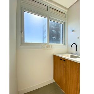 Apartamento com 166m², 2 dormitórios, 2 suítes, 3 vagas no La Vistara em Torres para Comprar