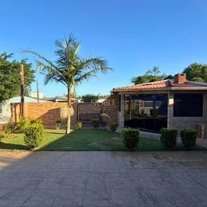 Casa com 172m², 3 dormitórios, 1 suíte, 2 vagas no bairro São Jorge em Torres para Comprar