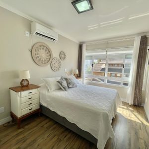 Cobertura com 130m², 2 dormitórios, 1 suíte, 2 vagas no Riviere em Torres para Comprar