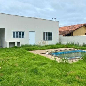 Casa com 118m², 2 dormitórios, 1 suíte, 2 vagas no bairro Novo Passo em Passo de Torres para Comprar