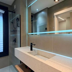 Apartamento com 76m², 2 dormitórios, 2 suítes, 1 vaga no Rosa dos Ventos em Torres para Comprar