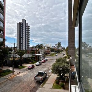 Apartamento com 144m², 3 dormitórios, 1 suíte, 1 vaga no Solar da Barra em Torres para Comprar