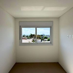 Apartamento com 118m², 3 dormitórios, 3 suítes, 1 vaga no Punta Del Sole em Torres para Comprar
