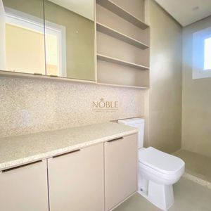 Apartamento com 106m², 3 dormitórios, 1 suíte, 2 vagas no Toronto em Torres para Comprar