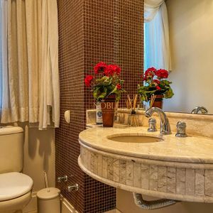 Apartamento com 212m², 3 dormitórios, 3 suítes, 2 vagas no L'essence em Torres para Comprar