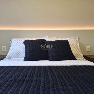 Apartamento com 77m², 2 dormitórios, 1 suíte, 2 vagas no Maui Residencial em Torres para Comprar