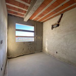 Apartamento com 88m², 3 dormitórios, 1 suíte, 1 vaga no Dell Ville em Torres para Comprar