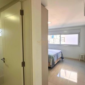 Apartamento com 77m², 2 dormitórios, 1 suíte, 1 vaga no Piazza em Torres para Comprar