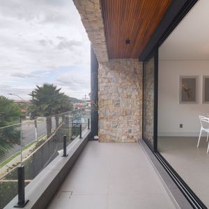 Apartamento com 115m², 2 dormitórios, 1 suíte, 1 vaga no Nature em Torres para Comprar
