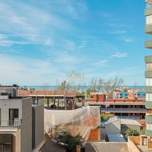 Apartamento com 142m², 3 dormitórios, 3 suítes, 2 vagas no Voga em Torres para Comprar