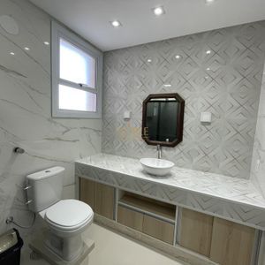 Apartamento com 236m², 4 dormitórios, 1 suíte, 1 vaga no Panorama em Torres para Comprar