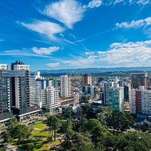 Apartamento com 110m², 3 dormitórios, 3 suítes, 2 vagas no Montalcino em Torres para Comprar