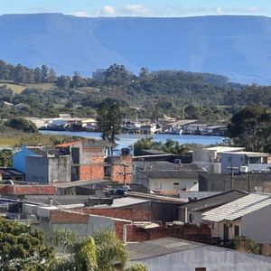 Apartamento com 128m², 3 dormitórios, 3 suítes, 1 vaga no Montserrat em Torres para Comprar