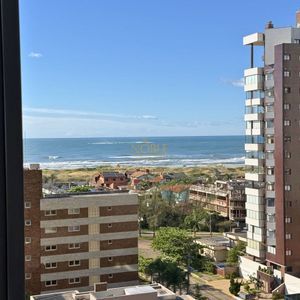 Apartamento com 142m², 3 dormitórios, 3 suítes, 2 vagas no Voga em Torres para Comprar