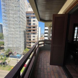 Apartamento com 200m², 4 dormitórios, 4 suítes, 1 vaga no Piazza del Mare em Torres para Comprar
