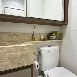 Apartamento com 124m², 3 dormitórios, 3 suítes, 2 vagas no Lê Classic em Torres para Comprar
