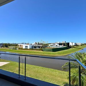 Casa de Condomínio com 444m², 4 dormitórios, 4 suítes, 4 vagas no Reserva das Águas em Torres para Comprar