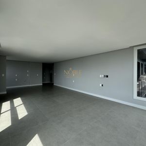 Apartamento com 90m², 2 dormitórios, 2 suítes, 2 vagas no Maui Residencial em Torres para Comprar