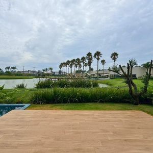 Casa de Condomínio com 390m², 5 dormitórios, 5 suítes, 3 vagas no Condomínio Ilhas Park em Torres para Comprar