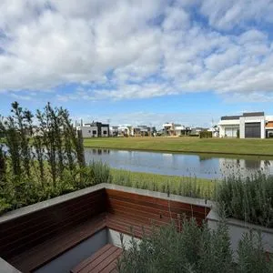 Casa de Condomínio com 277m², 3 dormitórios, 3 suítes, 2 vagas no Reserva das Águas em Torres para Comprar