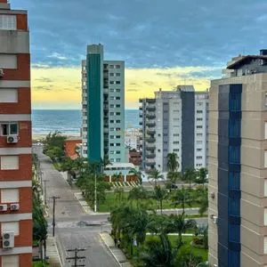 Apartamento com 97m², 2 dormitórios, 2 suítes, 2 vagas no Praça Quatro em Torres para Comprar