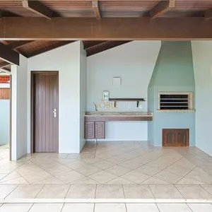 Casa, 4 dormitórios, 1 suíte, 2 vagas no bairro Itapeva Norte em Torres para Comprar