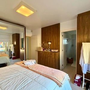 Casa, 3 dormitórios, 1 suíte, 2 vagas no bairro Praia Grande em Torres para Comprar