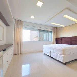 Apartamento com 249m², 4 dormitórios, 4 suítes, 2 vagas no Graziela em Torres para Comprar