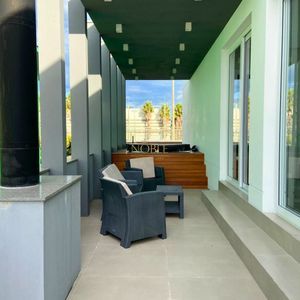 Casa de Condomínio, 4 dormitórios, 4 suítes, 2 vagas no Condomínio Ilhas Park em Torres para Comprar