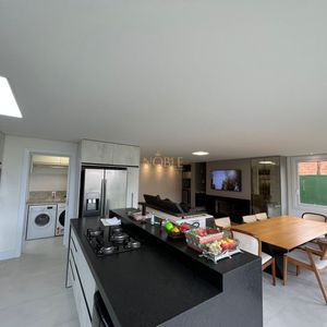 Casa de Condomínio com 234m², 5 dormitórios, 3 suítes, 2 vagas no Condomínio Ilhas Park em Torres para Comprar