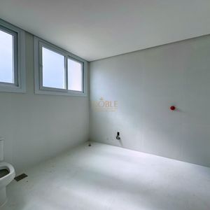 Casa de Condomínio com 280m², 4 dormitórios, 4 suítes, 2 vagas no Reserva das Águas em Torres para Comprar