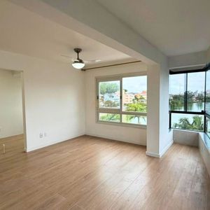 Apartamento com 92m², 3 dormitórios, 1 suíte, 1 vaga no Bella Vista em Torres para Comprar