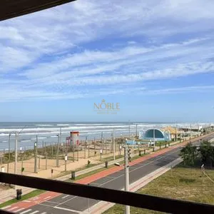 Apartamento com 125m², 3 dormitórios, 1 suíte, 2 vagas no Pescador em Passo de Torres para Comprar