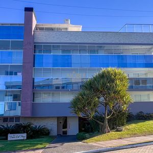 Apartamento com 113m², 3 dormitórios, 1 suíte, 2 vagas no Punta del Mare em Torres para Comprar