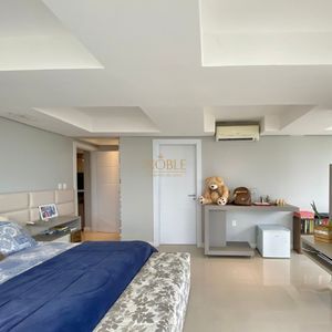 Cobertura com 380m², 5 dormitórios, 3 suítes, 3 vagas no Firenze em Torres para Comprar