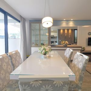 Apartamento com 128m², 3 dormitórios, 1 suíte, 2 vagas no Casa Carmel em Torres para Comprar