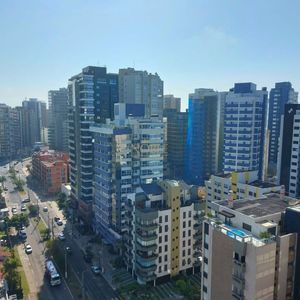 Apartamento com 109m², 3 dormitórios, 1 suíte, 2 vagas no San Pietro em Torres para Comprar