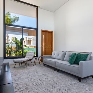 Casa de Condomínio com 218m², 3 dormitórios, 3 suítes, 2 vagas no Condomínio Ilhas Park em Torres para Comprar