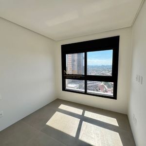 Apartamento com 78m², 2 dormitórios, 2 suítes, 1 vaga no Rosa dos Ventos em Torres para Comprar