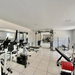 Apartamento com 120m², 4 dormitórios, 1 suíte, 2 vagas no Michelângelo em Torres para Comprar