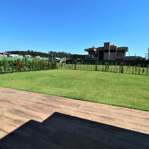 Casa de Condomínio com 262m², 3 dormitórios, 1 suíte, 2 vagas no Reserva das Águas em Torres para Comprar