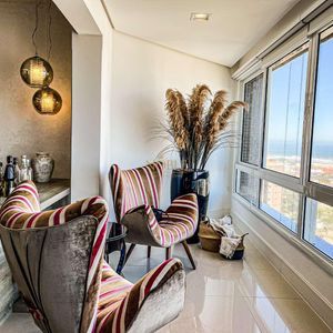 Apartamento com 249m², 4 dormitórios, 4 suítes, 3 vagas no Graziela em Torres para Comprar