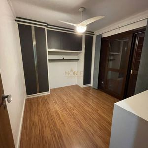 Sobrado com 260m², 4 dormitórios, 1 suíte, 2 vagas no bairro Igra Norte em Torres para Comprar