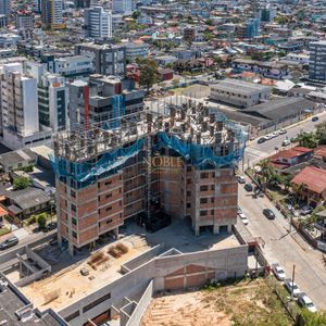 Apartamento com 53m², 1 dormitório, 1 suíte, 1 vaga no Punta Del Sole em Torres para Comprar