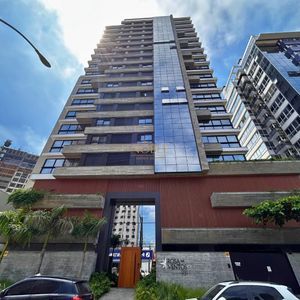 Apartamento com 79m², 2 dormitórios, 2 suítes, 1 vaga no Rosa dos Ventos em Torres para Comprar